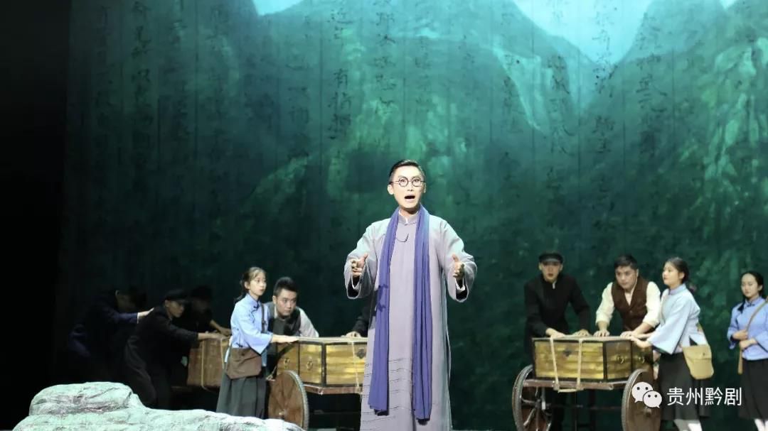 黔劇《天渠》在浦東群星劇場成功上演，好評如潮